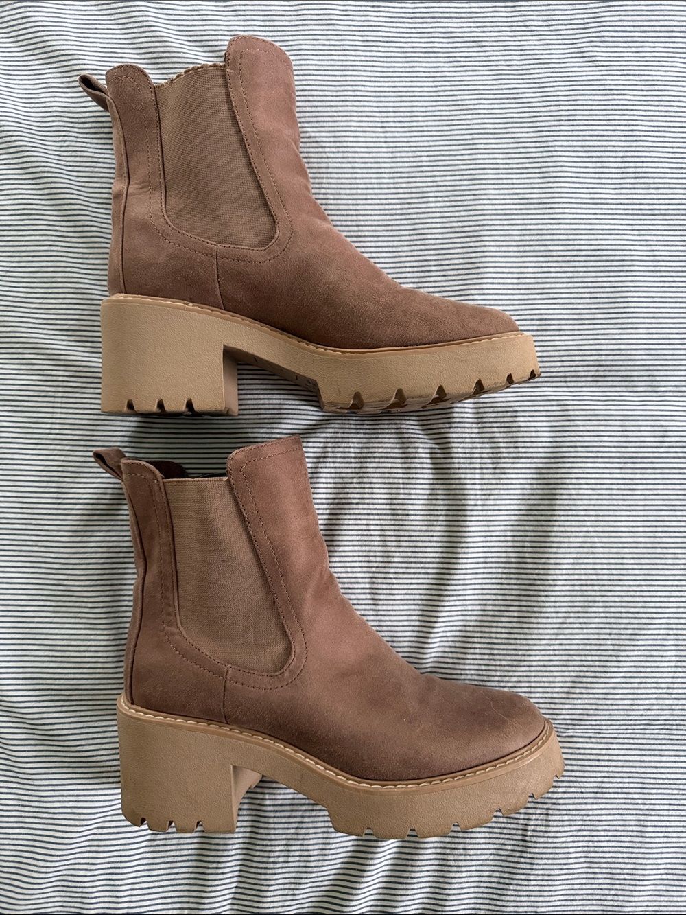 Dolce Vita Tan Brown Tobias Lug Sole Chelsea Heeled Boots